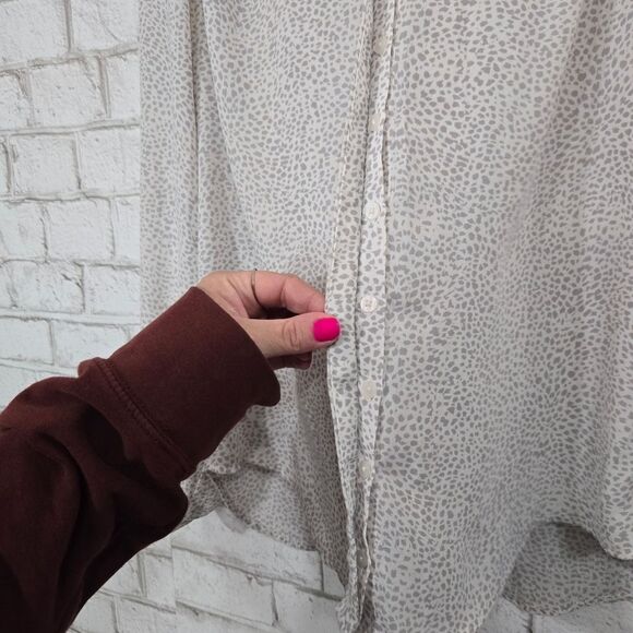 Adrienne Vittadini Long Sleeve Blouse - Picture 4 of 11